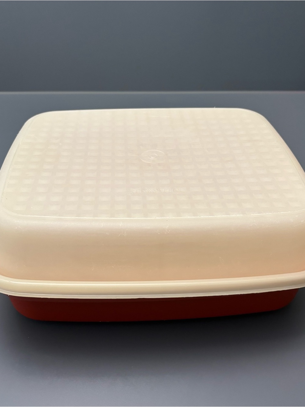 Vintage Tupperware Season Serve Large Marinade Container Paprika Red 1295-3 FLAW